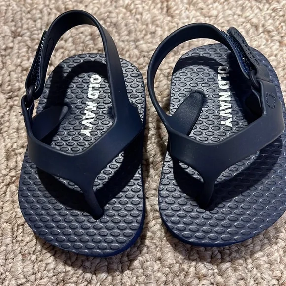 THREE pair of Old Navy baby shoes, size 0-3 months EUC! - Picture 6 of 7